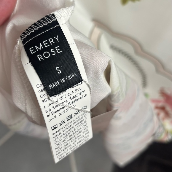 NWT Emery Rose Floral Print Guipure Lace Insert Flare Sleeve Dress, Small - Picture 7 of 7